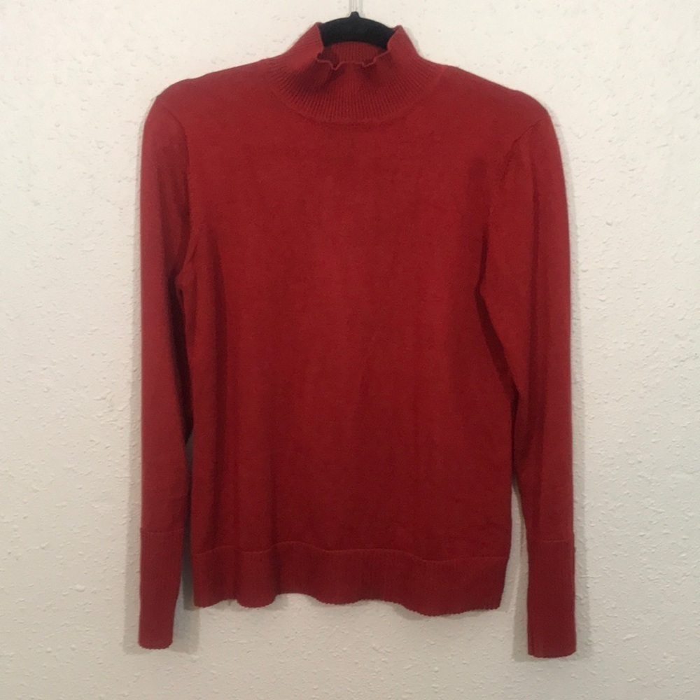 Spense Rust Cinnamon Turtleneck Sweater with 3 Button Details on Wrists size M